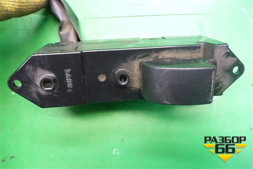 Кнопка стеклоподъёмника (задняя левая) (8608A107) для Mitsubishi Outlander с 2002-2009г