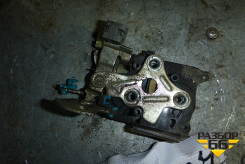 Замок двери передней правой (96305412) для Chevrolet Lanos с 2004г