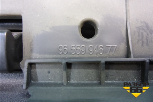 Бардачок (9655994677) для Peugeot 408 с 2012г