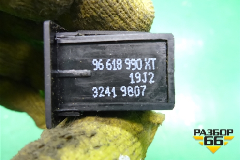 Кнопка обогрева сидений (96618990) (96618990XT) для Peugeot 408 с 2012г