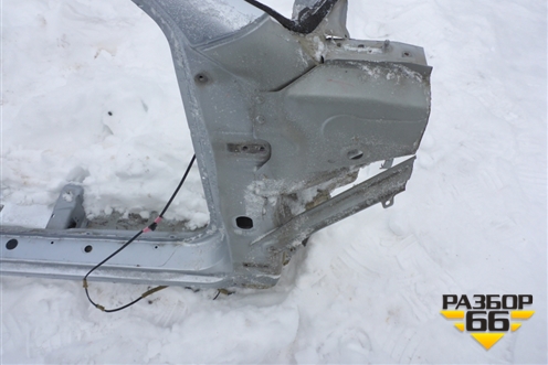 Порог со стойкой правый для Mitsubishi Outlander с 2002-2009г