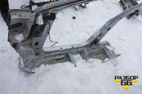 Порог со стойкой правый для Mitsubishi Outlander с 2002-2009г