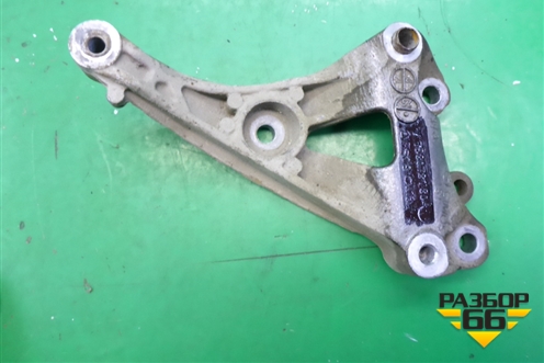 Кронштейн компрессора кондиционера (758078180) для Peugeot 408 с 2012г
