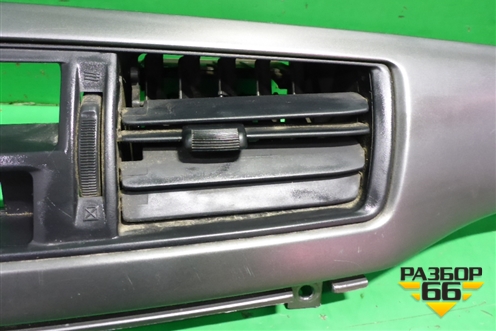 Накладка на торпедо (MR532228) для Mitsubishi Lancer-9  с 2003-2008г