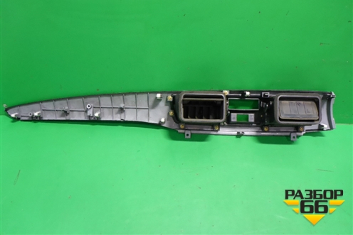 Накладка на торпедо (MR532228) для Mitsubishi Lancer-9  с 2003-2008г