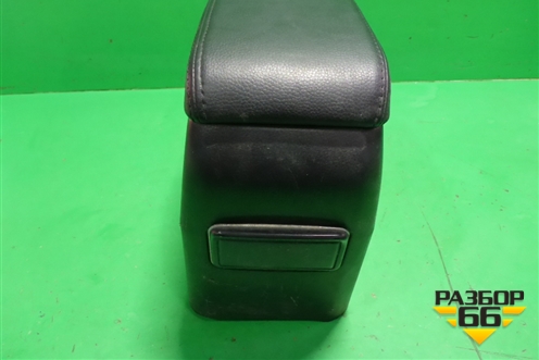 Подлокотник (MR512526) для Mitsubishi Lancer-9  с 2003-2008г