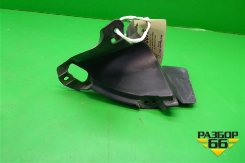 Кронштейн решетки радиатора (правый после 2011г) (BHE4501U1) для Mazda Mazda 3 (BL) с 2009-2013г