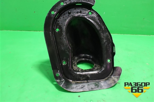 Кожух рулевой колонки (нижний на пол) (MR493830) для Mitsubishi Lancer-9  с 2003-2008г