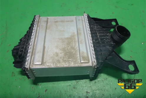 Интеркулер (3.0л) (EM831001) для Land Rover Range Rover Sport с 2013-2022г