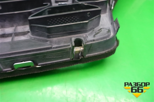 Решетка радиатора (до 2020г под камеру) (86366S1110) для Hyundai Santa Fe с 2018-2024г