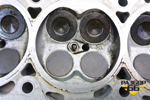 Головка блока цилиндров левая (5.0л 508PN) для Land Rover Range Rover Sport с 2005-2012г