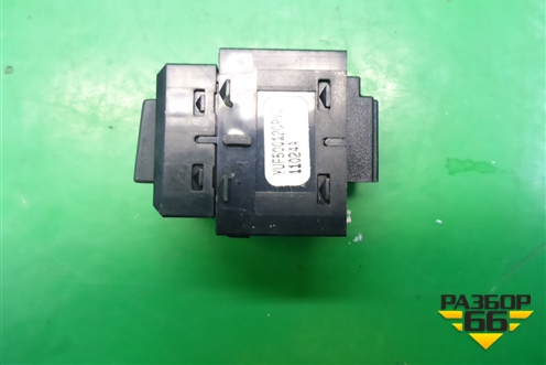 Кнопка обогрева сидений (YUF500120PVJ) для Land Rover Range Rover Sport с 2005-2012г