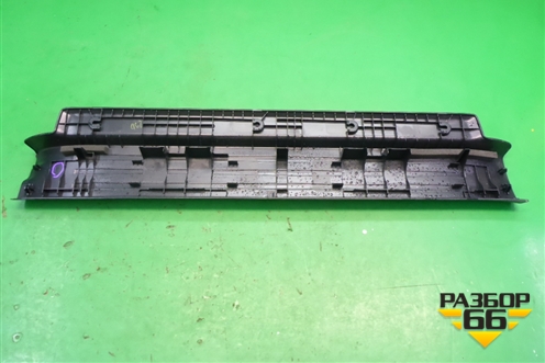 Накладка порога внутренняя переднего правого (6791035010) для Toyota Land Cruiser Prado(150) с 2009г