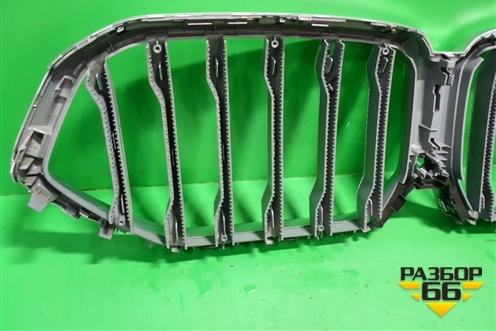 Решетка радиатора (под камеру) (51138494884) для BMW X6 G06 с 2019г