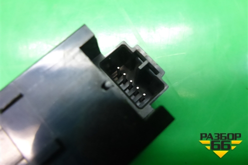 Кнопка обогрева сидений (YUF500120PVJ) для Land Rover Range Rover Sport с 2005-2012г