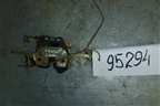 Замок спинки заднего сиденья (1M51F613D61AA) для Ford Focus 1 с 1998-2004г
