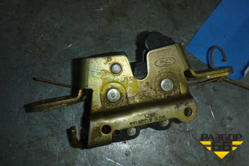 Замок спинки заднего сиденья (1M51F613D61AA) для Ford Focus 1 с 1998-2004г