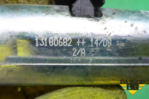 Ограничитель двери передней левой (13180682) для Opel Corsa D с 2006-2014г