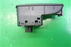 Кнопка стеклоподъёмника передняя правая (13189333) для Opel Corsa D с 2006-2014г