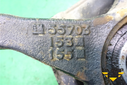 Кулак поворотный передний правый (55703153) для Opel Corsa D с 2006-2014г