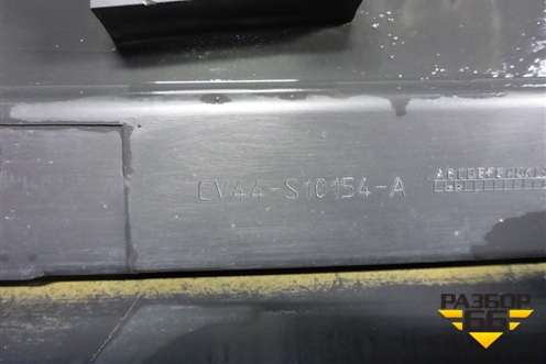 Накладка на порог наружная правая (CV44S10154A) для Ford Kuga с 2012г