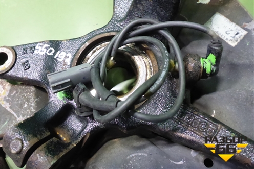 Кулак поворотный передний правый (L20633020A) для Mazda CX 9 с 2007-2016г