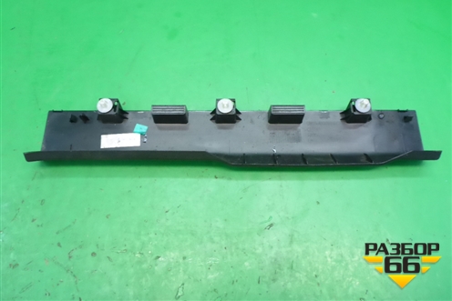 Накладка порога внутренняя переднего левого (CN15A13201ACW) для Ford EcoSport с 2014г