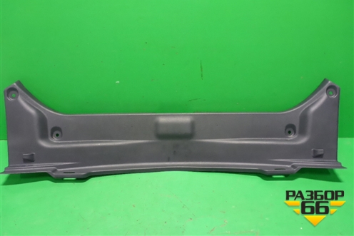 Обшивка багажника на заднюю панель (5838706270) для Toyota Camry V70 с 2017г