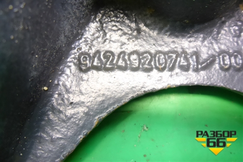 Кронштейн глушителя (основного к раме) (9424920741) для Mercedes Benz  TRUCK Axor 2 с 2004г