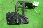 Петля капота правая (7L6823302B) для Volkswagen Touareg c 2002-2010г