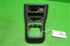 Накладка внутренняя (на кулису МКПП) (5N1857961A) для Volkswagen Golf V Plus с 2005-2014г