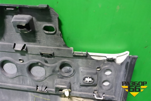 Накладка двери передней левой (CK5221065ADW) для Land Rover Range Rover 4 с 2013-2022г