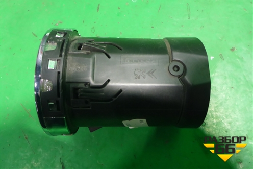 Дефлектор воздушный (9658515377) для Peugeot 408 с 2012г