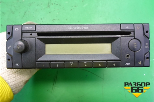 Магнитола (A0004463662) для Mercedes Benz  TRUCK Axor 2 с 2004г