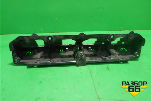 Кронштейн заднего бампера (51128069250) для BMW X5 G05 с 2018г