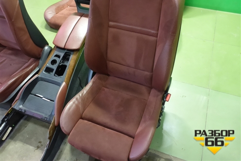 Сиденья комплект (в сборе с консолью и обшивками) для BMW X6 E71 с 2008-2014г