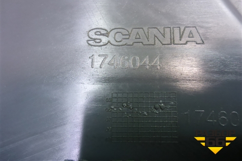 Обшивка стойки центральная левая (1746044) для Scania  5 P Series с 2004-2016г
