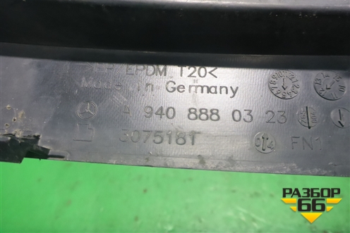 Решетка в капот левая  (верхняя) (A9448880323) для Mercedes Benz  TRUCK Axor 2 с 2004г