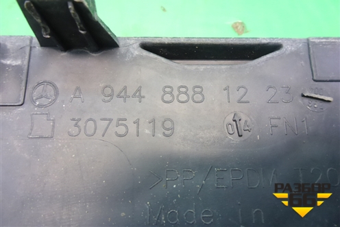 Решетка в капот левая  (верхняя) (A9448881223) для Mercedes Benz  TRUCK Axor 2 с 2004г