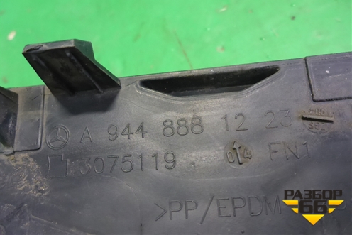 Решетка в капот левая  (верхняя) (A9448881223) для Mercedes Benz  TRUCK Axor 2 с 2004г