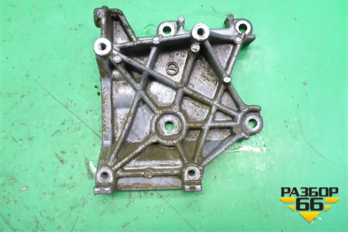 Кронштейн компрессора кондиционера (1.6л 4G18) (MR360566) для Mitsubishi Lancer-9  с 2003-2008г