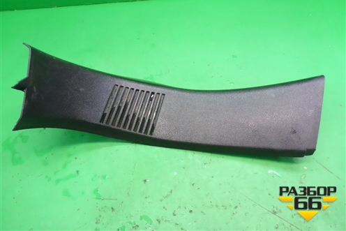Обшивка багажника на заднюю панель (правая) (2N11N13024) для Ford Fusion с 2002г