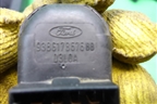 Переключатель регулировки зеркал (93BG17B676BB) для Ford Fusion с 2002г