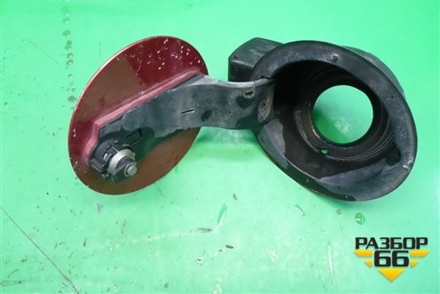 Лючок бензобака (2S61A27936AK) для Ford Fusion с 2002г