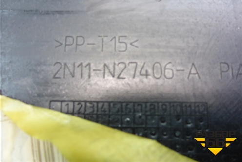 Обшивка двери задней правой под механику для Ford Fusion с 2002г