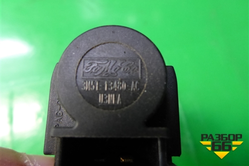 Датчик включения стопсигнала (3M5T13480AC) для Ford Fusion с 2002г