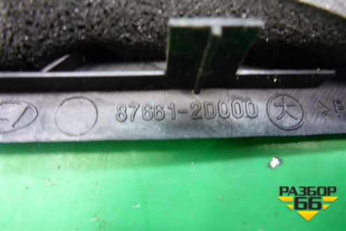 Накладка двери передней правой уголок (876612D000) для Hyundai Elantra 3 (XD) с 2000-2010г