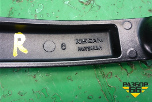 Поводок стеклоочистителя правый для Nissan Almera G15 с 2012г