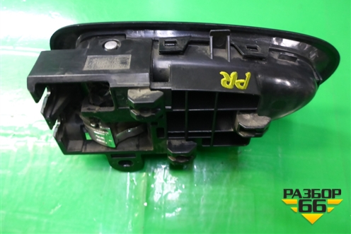 Ручка внутренняя двери передней правой для Nissan Almera G15 с 2012г