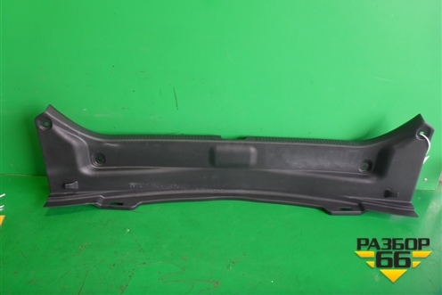 Обшивка багажника на заднюю панель (5838733140) для Toyota Camry V70 с 2017г